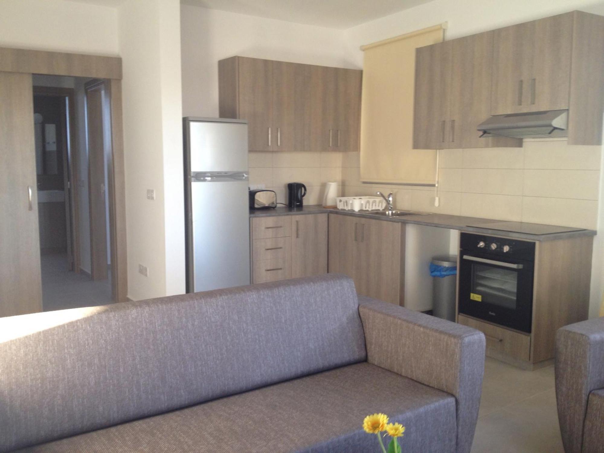 Niro Apartments Полис Екстериор снимка